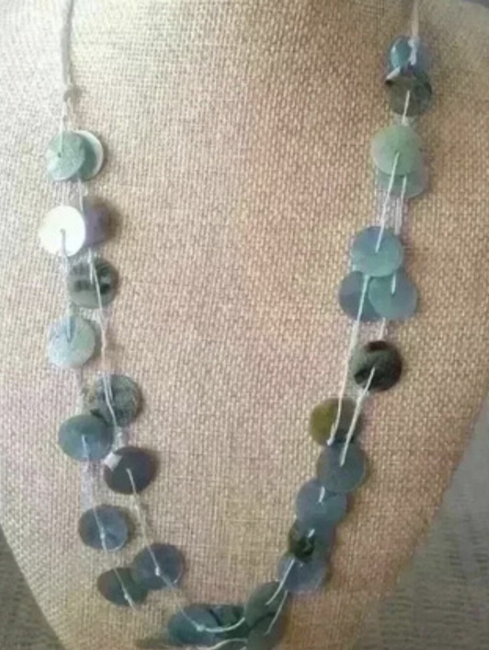 Shell necklaces - Picture 5 of 5